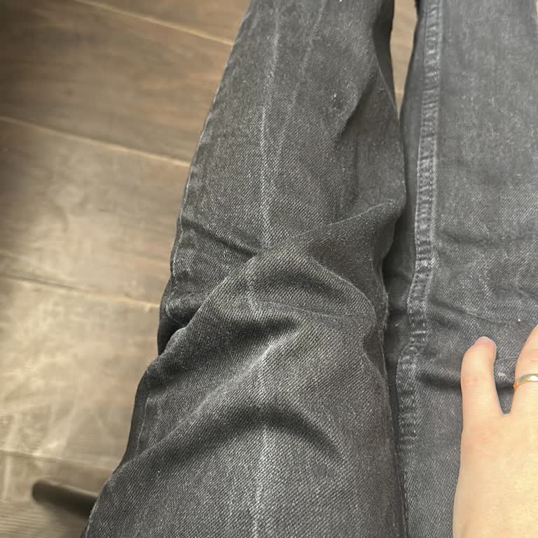 Pelin Şenoğlu İlk Yıkamada Rengi Solan Pantolon İçin Çözüm Talebi