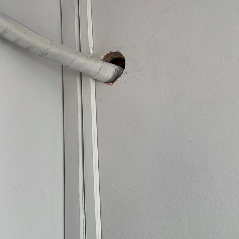 Klima Montajında Açılan Büyük Delik Giderilmedi, Sorunum Çözülmüyor