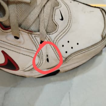 FLO Mağazasından Aldığım İki Ayakkabıda Kısa Sürede Yırtılma Sorunu