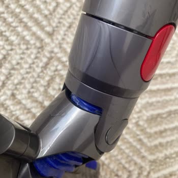 Dyson V15 Lazer Başlık Hortumu Hızla Aşınıyor, Destek Yok