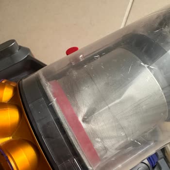 Dyson V15S Submarine'de Metal Parçada Deformasyon Ve Hayal Kırıklığı