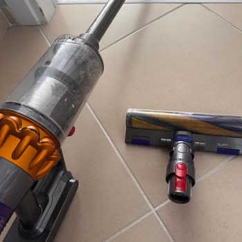 Dyson V15S Submarine'de Metal Parçada Deformasyon Ve Hayal Kırıklığı