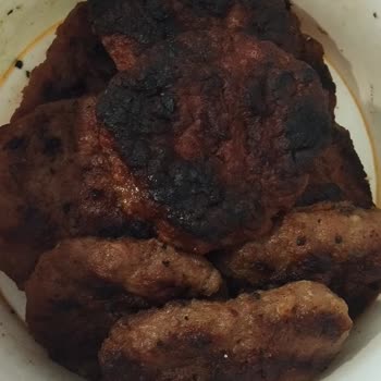 Yanık Ve Çiğ Gelen Yemeklere Rağmen Ücret İadesi Yapılmadı