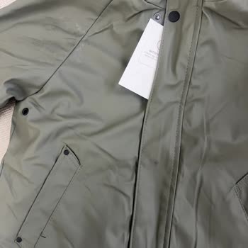 Kullanılmış Ve Kirli Mont Gönderildi, Müşteri Hizmetlerinden Yanıt Alınamıyor