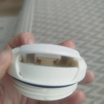 Yeni Alınan Stanley Termosun Kapağı Su Sızdırıyor, Değişim Talep Ediyorum!