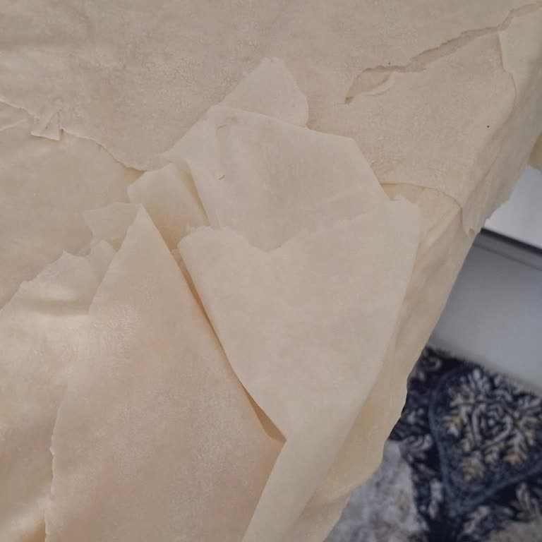 Yunus Market Mabera Yufkaların Birçoğu Yırtık Ve Boyutları Birbirinden Çok Farklı!