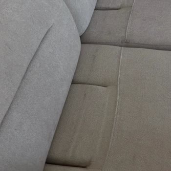 Vivense'den Teslim Alınan Koltuk Takımı Paketinden Lekeli Çıktı, Çözüm Sunulmadı