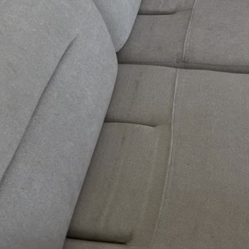 Vivense'den Teslim Alınan Koltuk Takımı Paketinden Lekeli Çıktı, Çözüm Sunulmadı