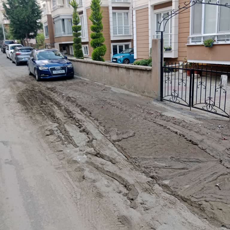 Yanlış Yol Kotundan Kaynaklı Sürekli Çamur Ve Su Birikintisi Mağduriyeti