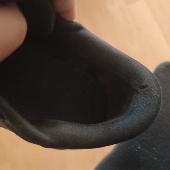 Kısa Sürede Yırtılan Nike Ayakkabı İçin Garanti Reddiyle Yaşadığım Hayal Kırıklığı