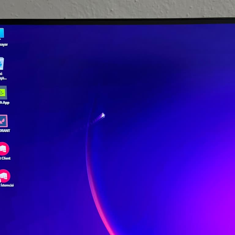 Casper Excalibur Monitörde Ciddi Ghosting Sorunu Ve Değişim Talebi
