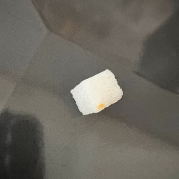 Carrefour Küp Şekerde Hijyen Sorunu Ve Pas Lekesi Endişesi