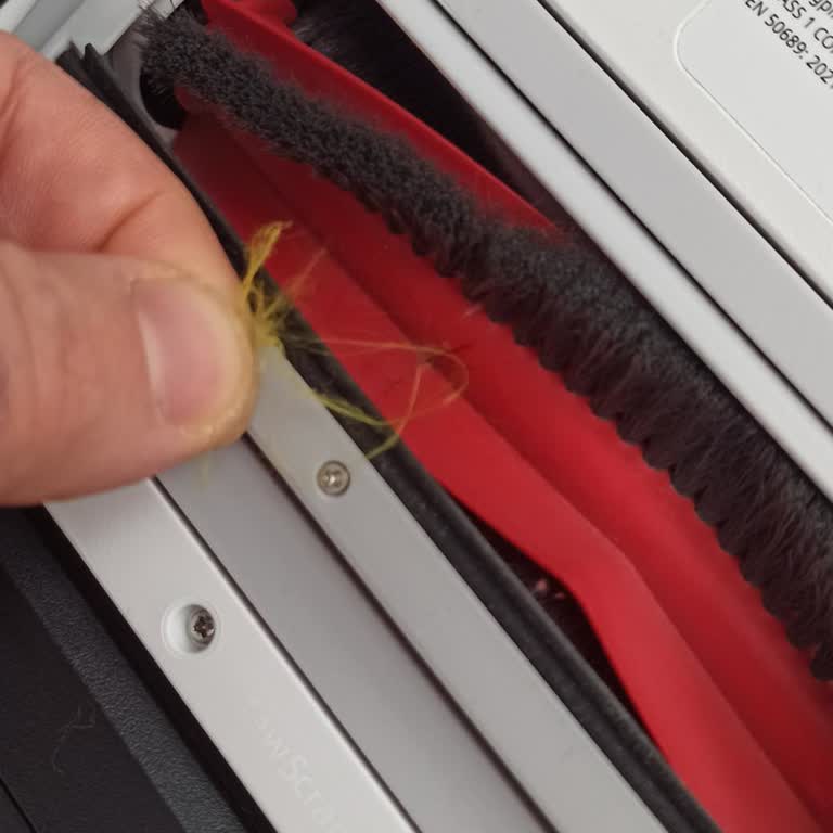 Roborock S8 Pro Plus Ana Fırçası Kısa Sürede Hasar Gördü