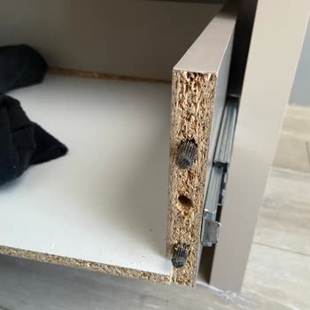 Kırık Şifonyer İçin Bir Ay Boyunca Çözüm Sunulmadı