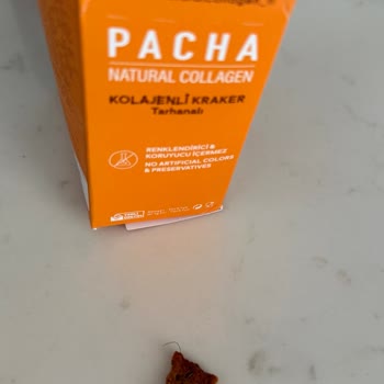 Pacha Natural Collagen Krakerin İçinde Kıl Vardı!