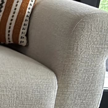 Konfor Mobilya Koltuklarda Tiftiklenme Ve Garanti Sorunu Yaşadım