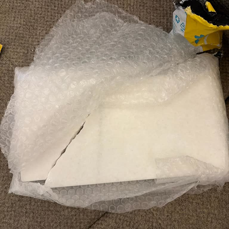 PTT Kargo İle Gönderilen Ürünler Sürekli Kırık Ve Kullanılamaz Ulaşıyor