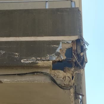 Belediye Altyapı Çalışması Sonrası Balkonda Oluşan Hasara Çözüm Bekliyorum