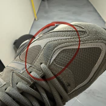 Kısa Sürede Renk Atan Ayakkabı Hayal Kırıklığı Yarattı