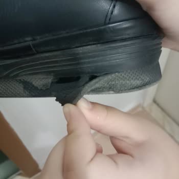 6 Günde Tabanı Açılan Ayakkabı İçin İade Talebim Reddedildi