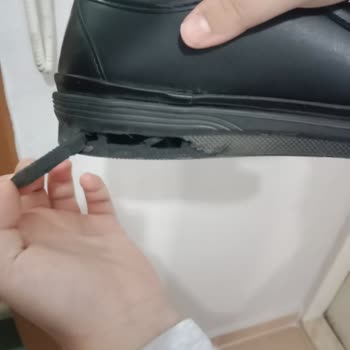 6 Günde Tabanı Açılan Ayakkabı İçin İade Talebim Reddedildi