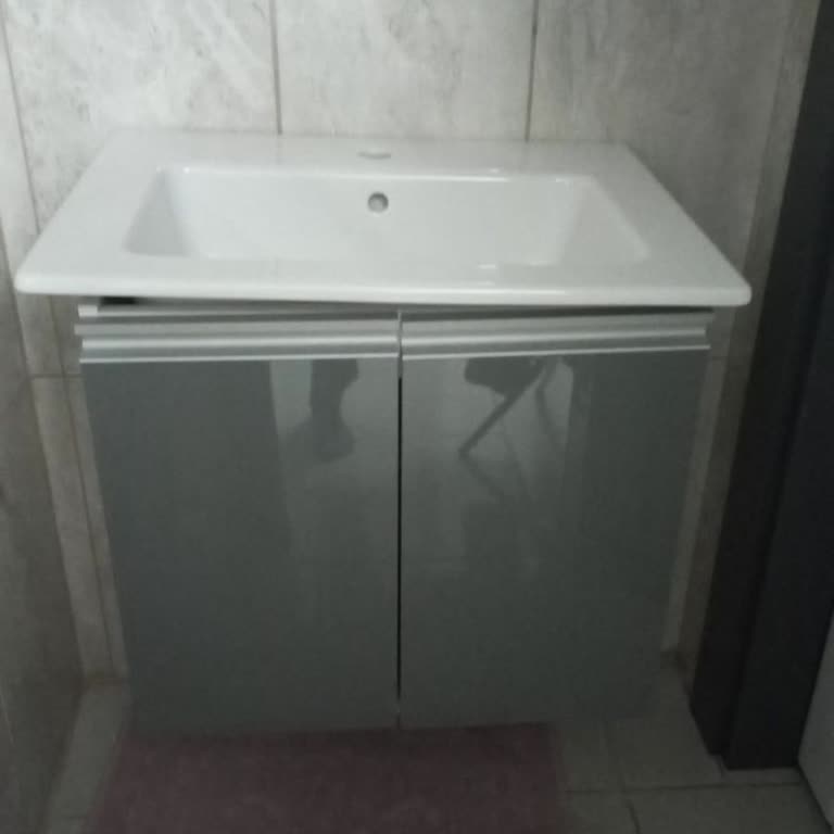 6 Ayda Çözülmeyen Banyo Dolabı Ve Uyumlu Lavabo Sorunu