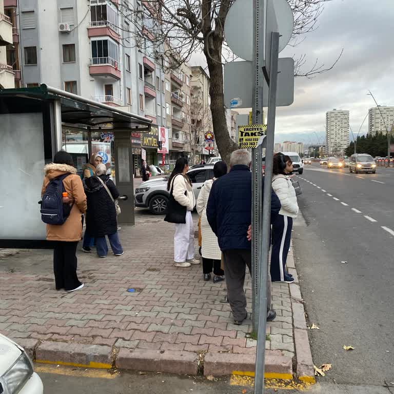 Yakut – Zümrüt Mahallesi Otobüslerinde Süregelen Mağduriyet