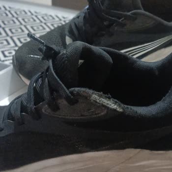 Kısa Sürede Soyulan Ayakkabı Ve Çözümsüz Garanti Süreci Mağduriyeti