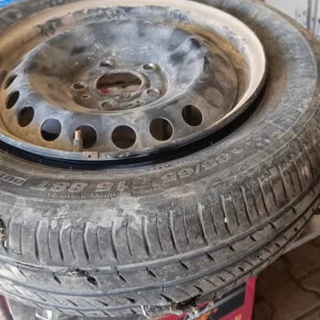 Yeni Kumho Lastiklerde Tekrarlayan Yarılma Ve Güvenlik Endişesi