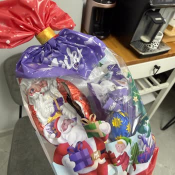 Hasarlı Ve Güvensiz Çikolata Teslimatı: Hijyen Endişesi Ve İade Talebi