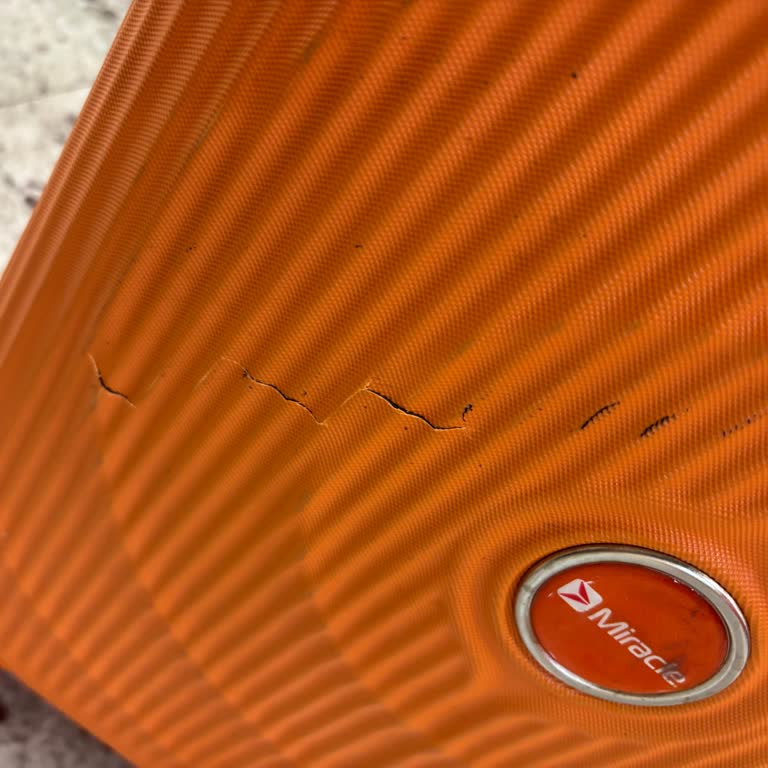 Pegasus Airlines Baggage Damage On the Flight