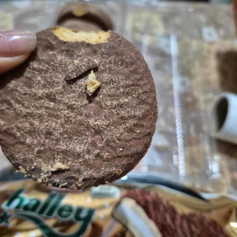 Tarihi Geçmemiş Üründe Ekşi Ve Acımtırak Tat Şoku