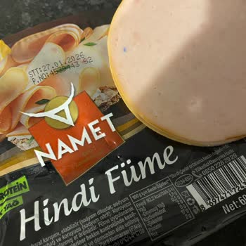 Namet Hindi Füme Ürününde Mavi Yabancı Cisim Şoku