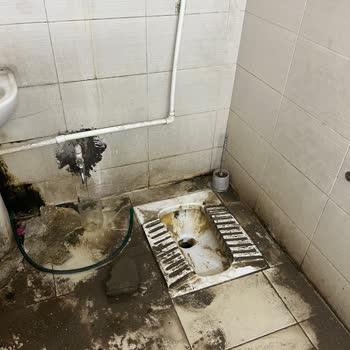 Diyarbakır Şok Deposu'nda Hijyen Ve Personel Davranışlarıyla İlgili Ciddi Sorunlar