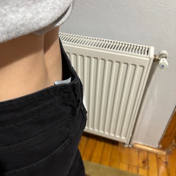 Aldığım Pantolonda Potluk Ve Boya Sorunu Yaşadım