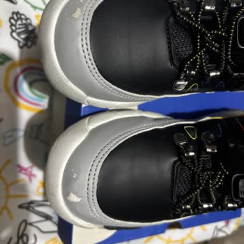 Bir Kez Giyilen Çocuk Ayakkabısında Deri Soyulması Ve İade Sorunu