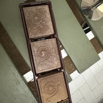 Şok Marketler'den Aldığım Çikolata Bozuk Çıktı