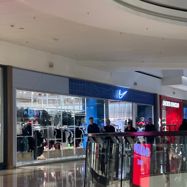 Etiket Nedeniyle Nike Ceket İadesinde Yaşanan Mağduriyet