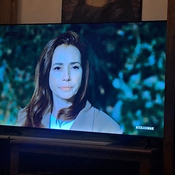 TCL Sıfır Televizyonda Kötü Görüntü Ve Destek Eksikliği