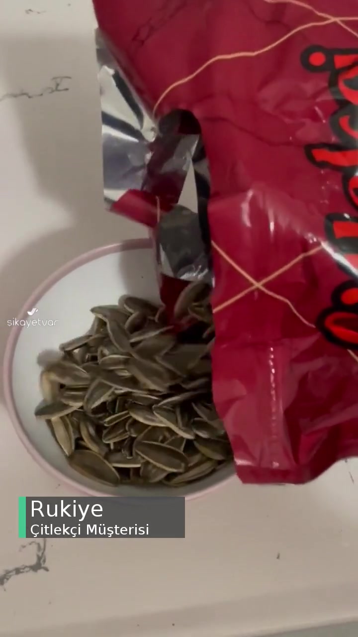 Çitlekçi Çekirdek Kabuğuna Para Veriyorum videonun kapak resmi