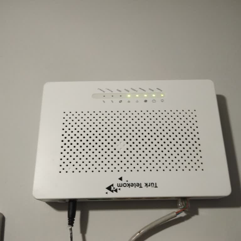 Sürekli Kopan İnternetle Evde Ne Çalışabiliyorum Ne İzleyebiliyorum