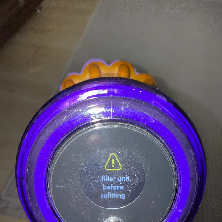Dyson V15 Süpürge Sürekli Filtre Hatası Veriyor, Çözüm Bulunamıyor
