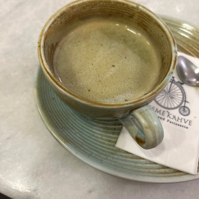 Çeşme Kahve Şubesinde Sürekli Saygısız Davranış Ve Soğuk Kahve Sorunu