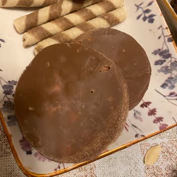 Aldığım Halley Ürününde Bayatlama Ve Renk Değişimi Sorunu Yaşadım