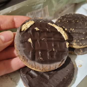 Eti Gıda Son Tüketim Tarihi Geçmemiş Bisküvinin Küflü Çıkması