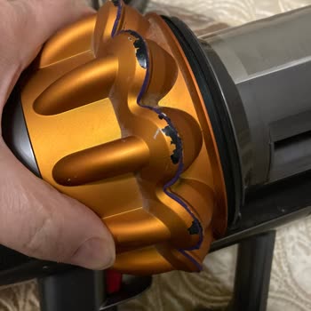 Yeni Alınan Dyson Süpürgenin Contalarında Sorun Ve Teknik Destek Talebi