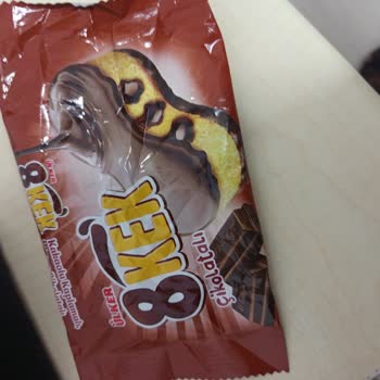 Ülker 8 Kek İçinden Yabancı Madde Çıkması Ve Hijyen Endişesi
