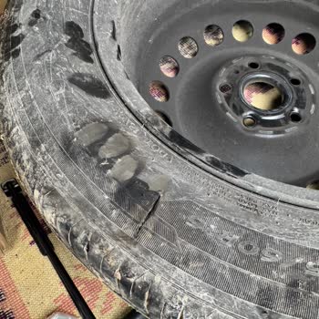 Yeni Lastik Aniden Patladı, Garanti Talebim Reddedildi!