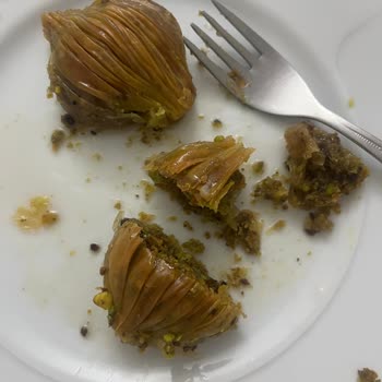 Onyaka'dan Satın Almış Olduğum Baklavanın Ücretinin İadesini Talep Ediyorum