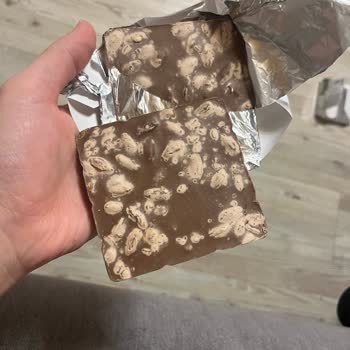 Nestle Aldığım Çikolatalar Beyazlamış ve Deforme Halde Çıktı Çocuklarım İçin Endişelendim